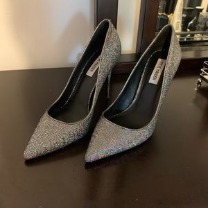 Steve Madden Glitter Pumps